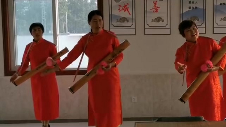 石湖渔鼓是东海县早年的一种戏曲,也称“道情”戏。源于唐代九真、承天等道曲,是深受人们喜闻乐